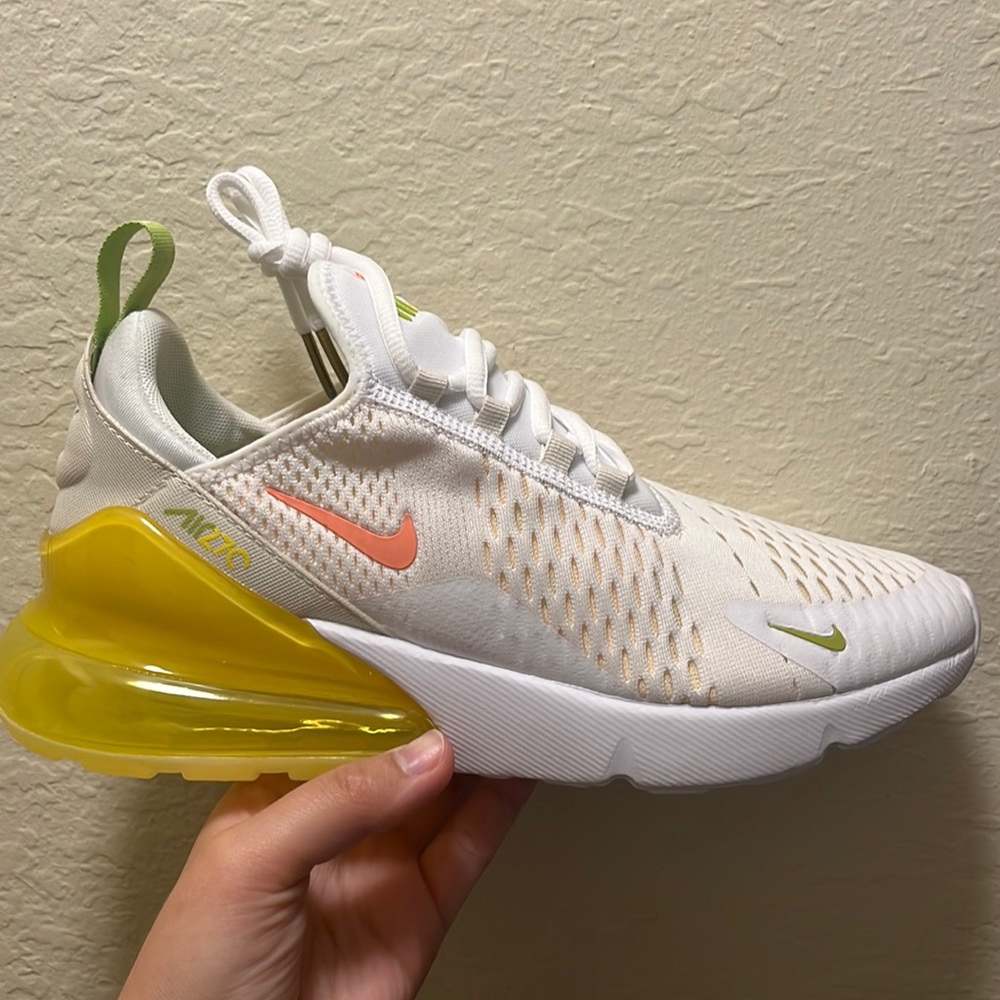 NWT AIR MAX 270!!